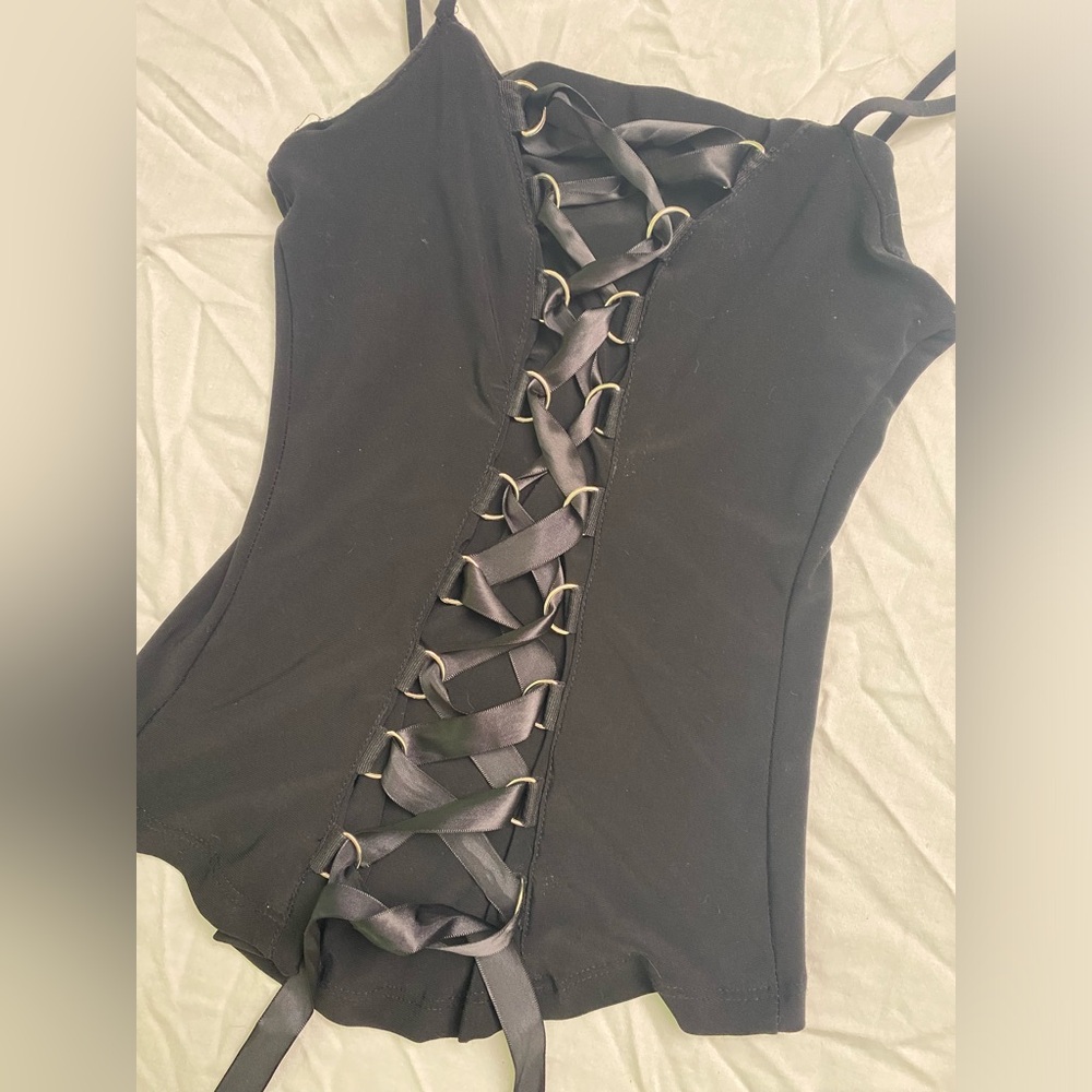 Rave medium Black Vintage Made in USA Strappy Front Top - Picture 6 of 11